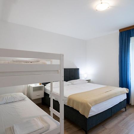 House Rose With Garden And Pool Villa Ljubac  Bagian luar foto