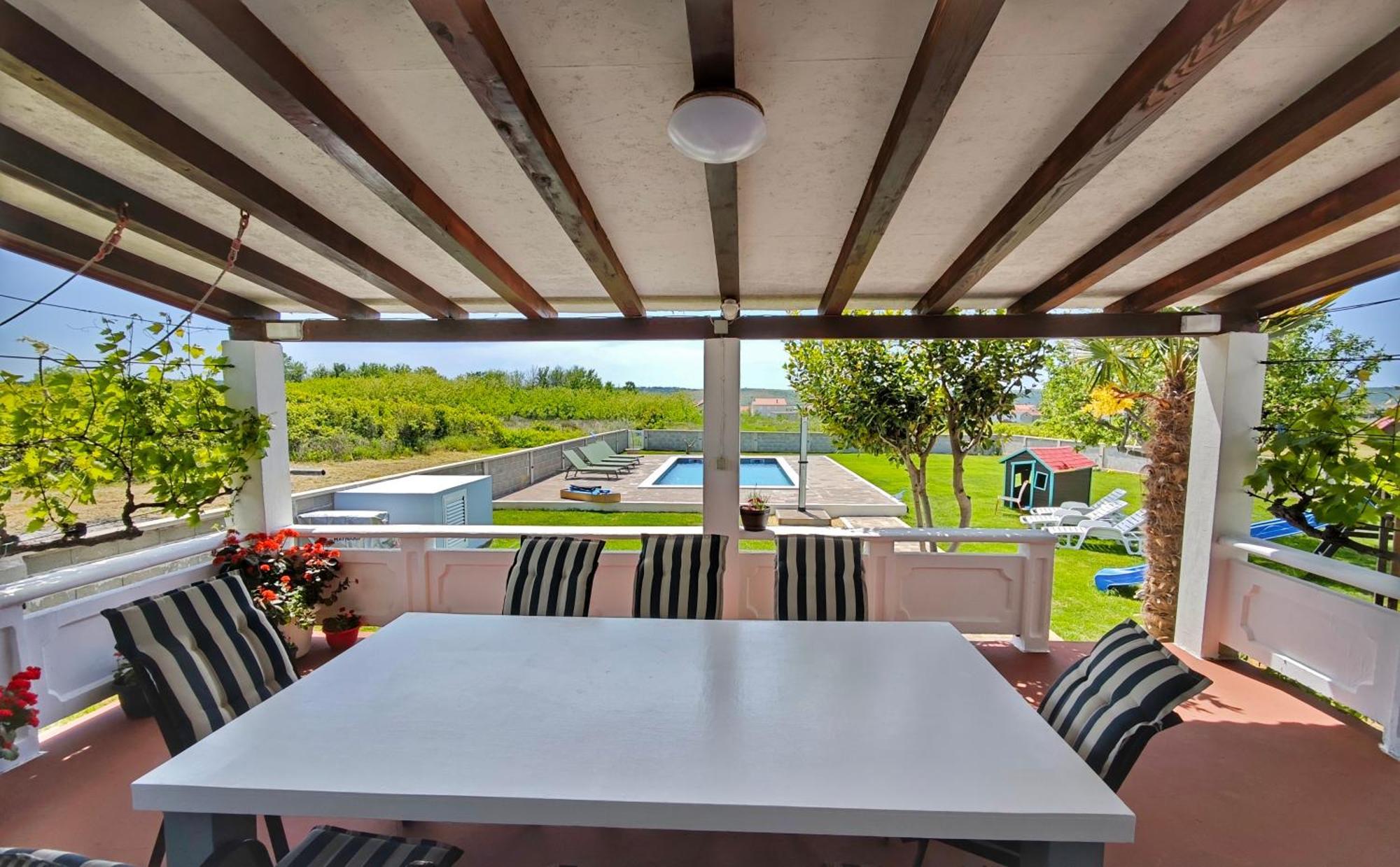 House Rose With Garden And Pool Villa Ljubac  Bagian luar foto