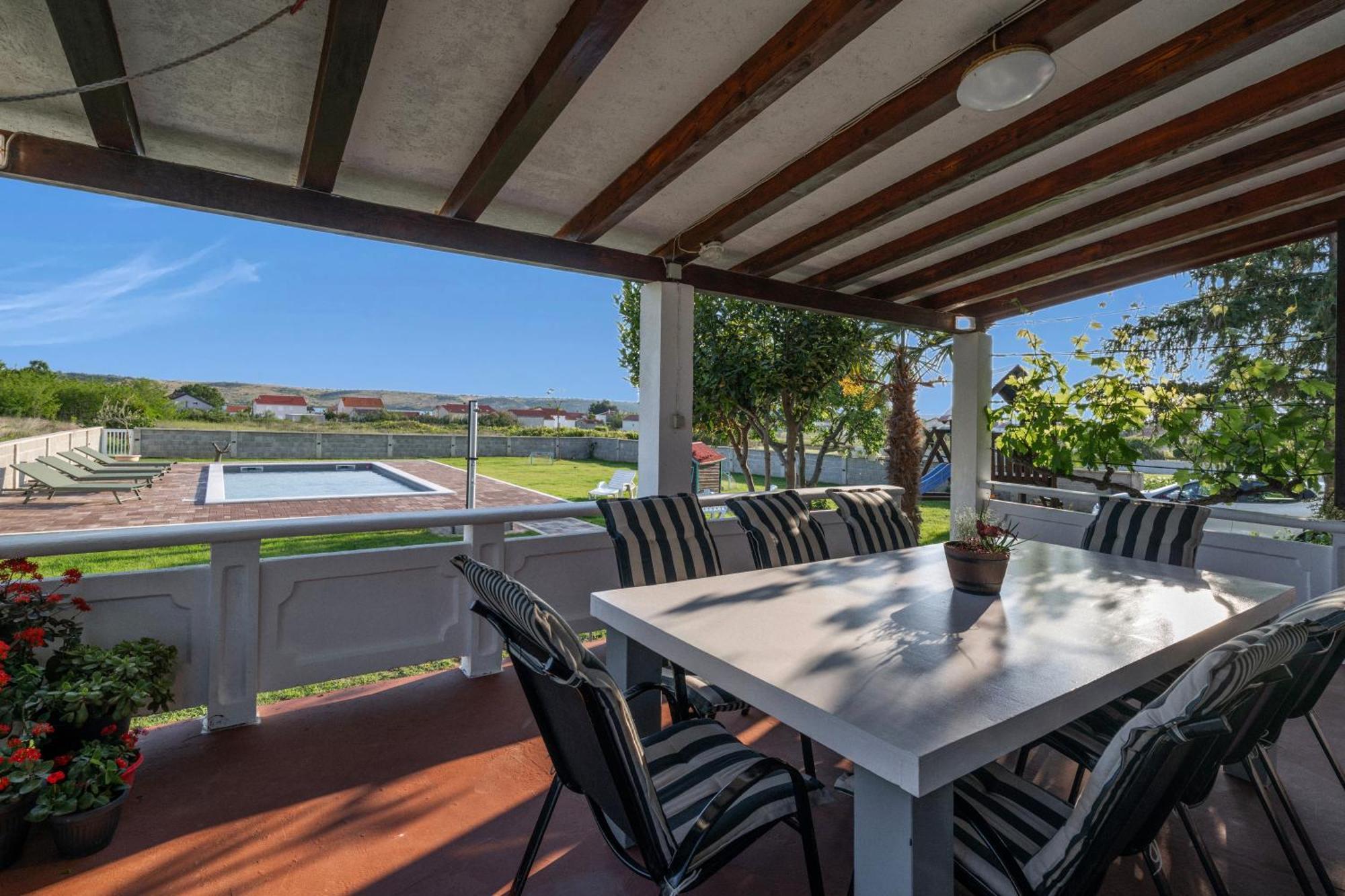 House Rose With Garden And Pool Villa Ljubac  Bagian luar foto