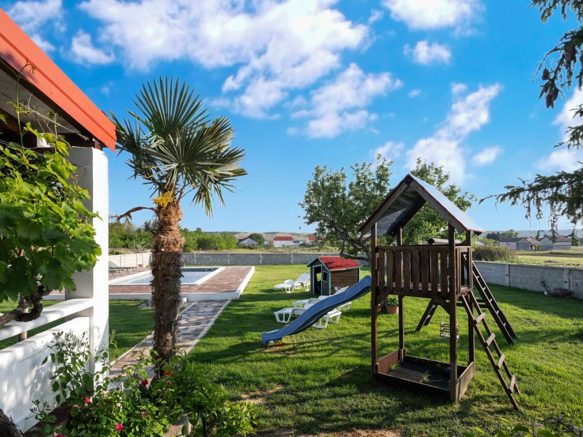 House Rose With Garden And Pool Villa Ljubac  Bagian luar foto